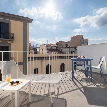 Attico 37 - Suite Con Terrazza Privata E Cucina Palermo Luaran gambar