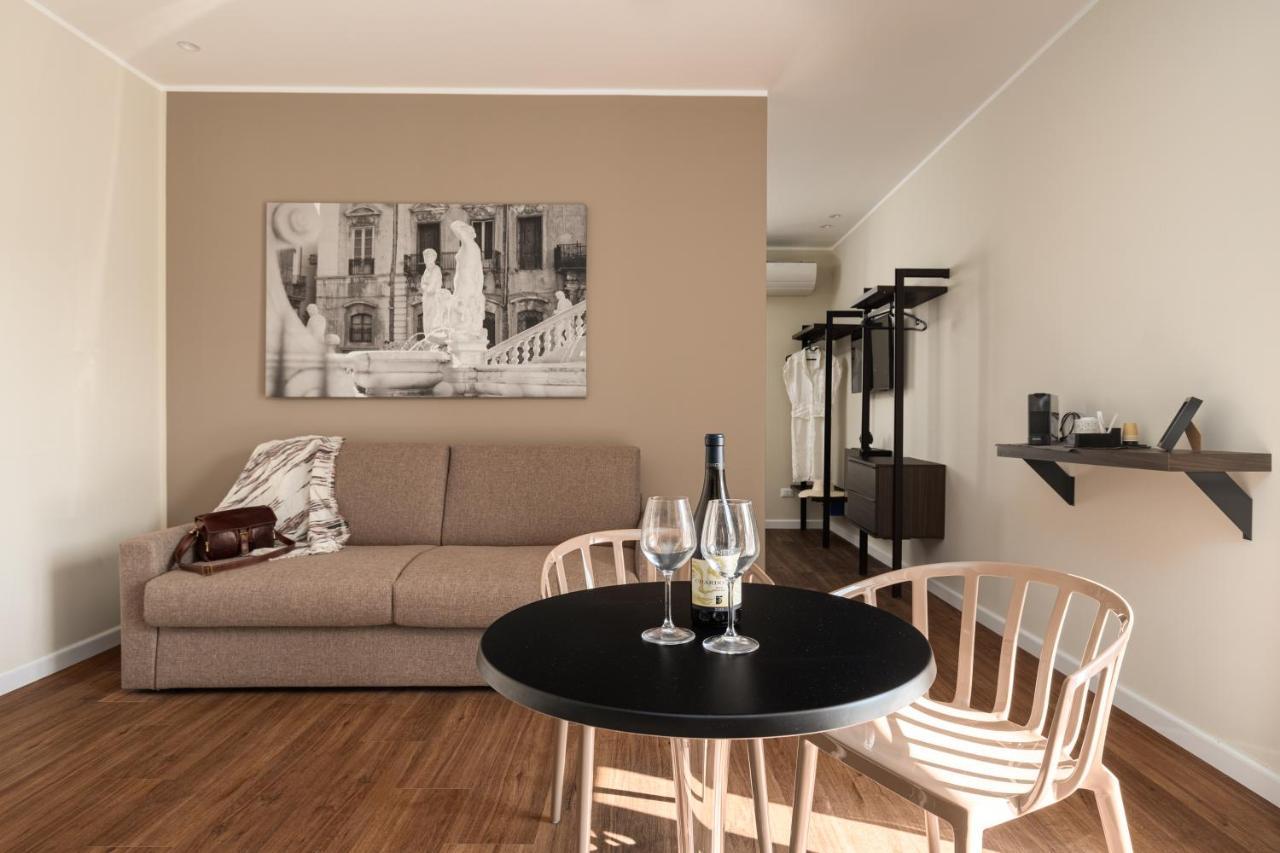 Attico 37 - Suite Con Terrazza Privata E Cucina Palermo Luaran gambar