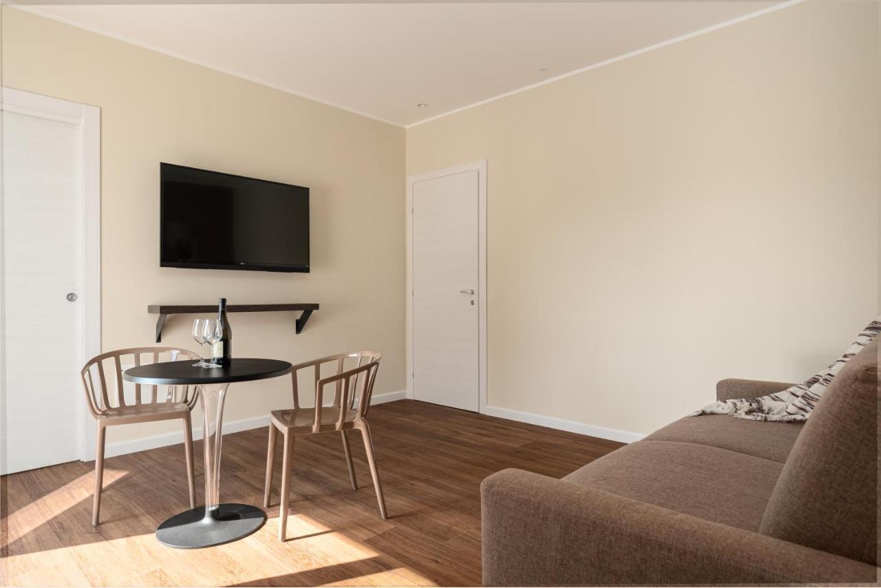 Attico 37 - Suite Con Terrazza Privata E Cucina Palermo Luaran gambar