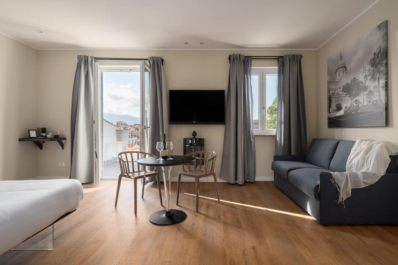 Attico 37 - Suite Con Terrazza Privata E Cucina Palermo Luaran gambar